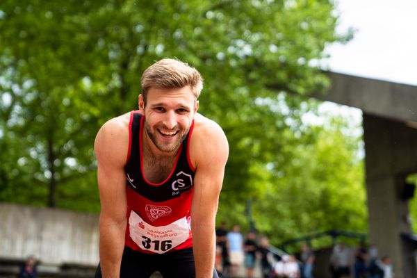 Fabian Dammermann (LG Osnabrueck) im Ziel nach 400m am 04.06.2022 waehrend der Sparkassen Gala in Regensburg